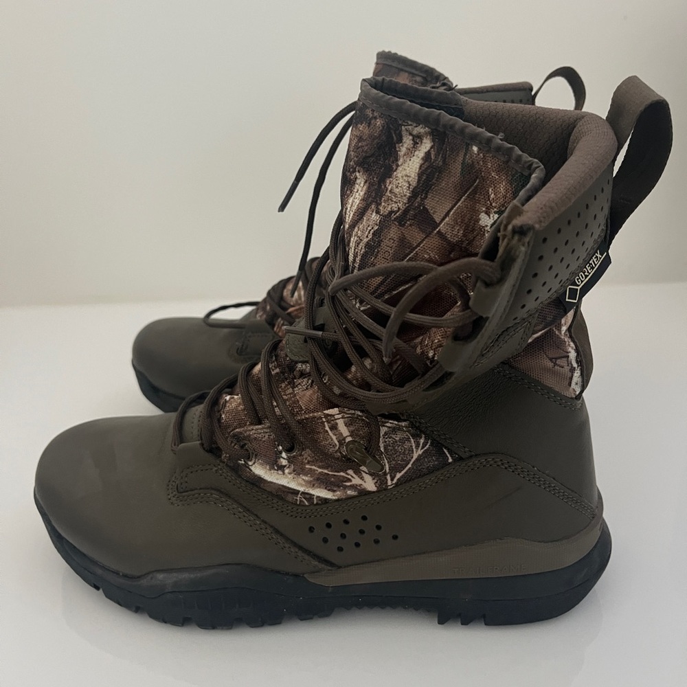 Nike SFB FIELD REALTREE CAMO gore-Tex boots us 8